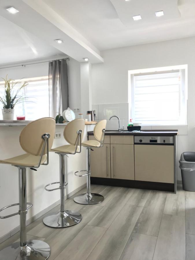 Aparts House - Balkon-Wifi-Kitchen Essen Eksteriør bilde