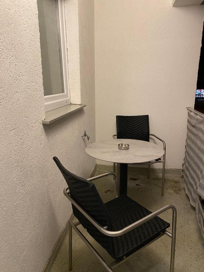 Aparts House - Balkon-Wifi-Kitchen Essen Eksteriør bilde